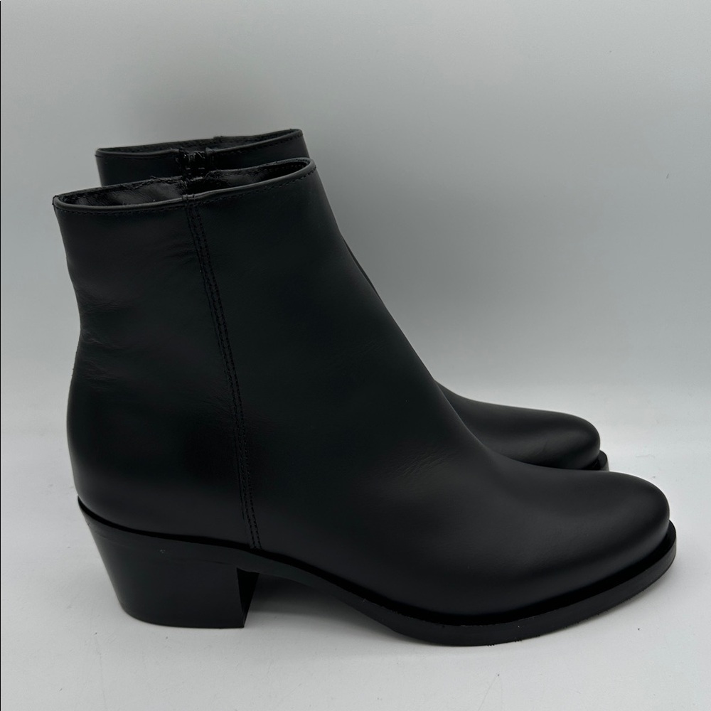 La Canadienne Pisa Black Leather Ankle Bootie Made In Canada Size 8.5 NWOB $498 - Picture 3 of 9